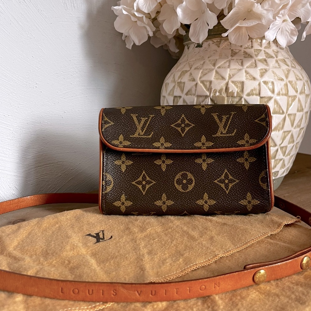 🚫 SOLD 🚫 🤍 Louis Vuitton Monogram Pochette Florentine Belt Bag XS